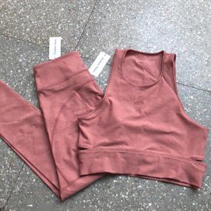 Outdoor Voices - Blush Set